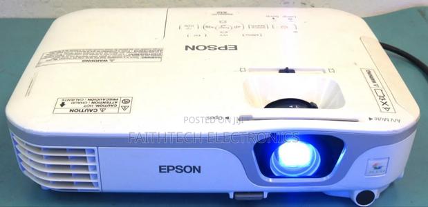 Epson X12 Multimedia Projector – Great for Businesses - thumbnail 3