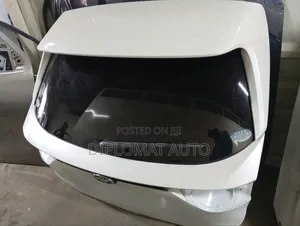 Toyota Harrier Boot