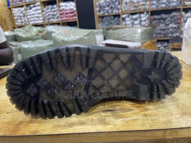 Dr Martens - thumbnail 9