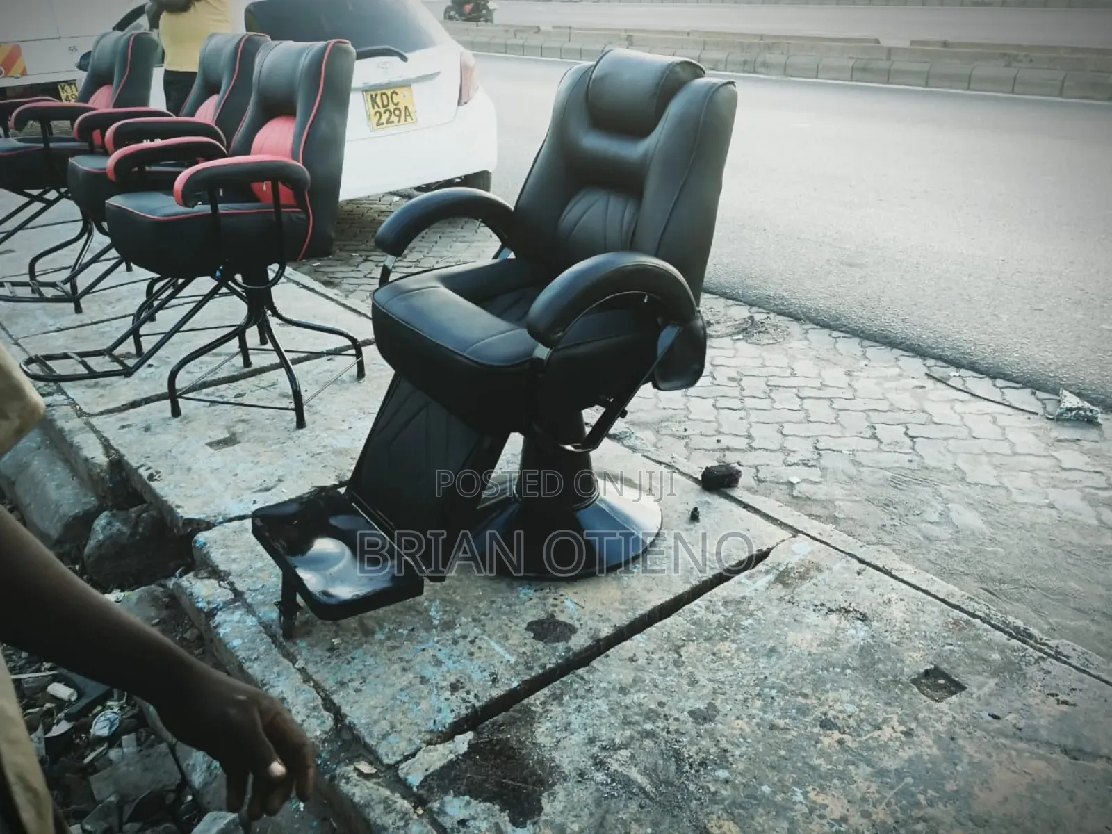 Barber. Kinyozi Seats