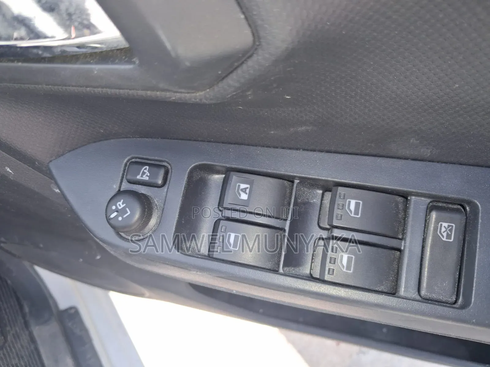 Daihatsu Mira 2019 Pearl