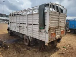 Transport Trucks Fh/FRR 