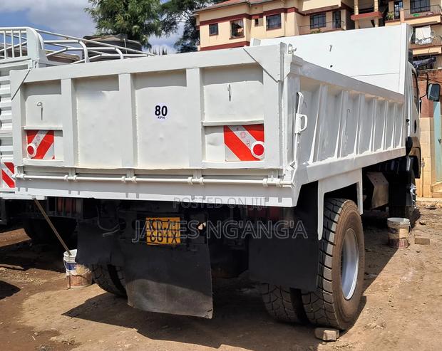 Isuzu Fvr90 Tipper - thumbnail 5