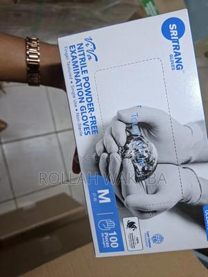 Nitrile Gloves- Powder Free - thumbnail 2