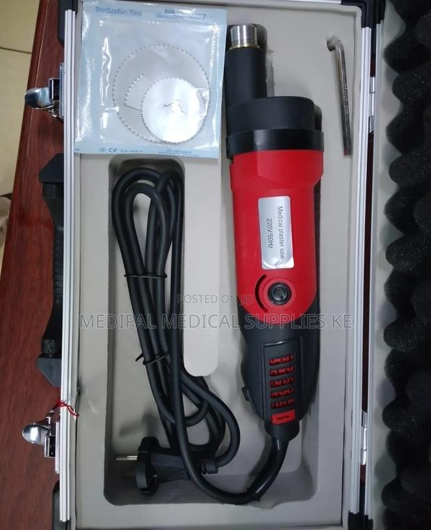 Plaster Cutter - main view