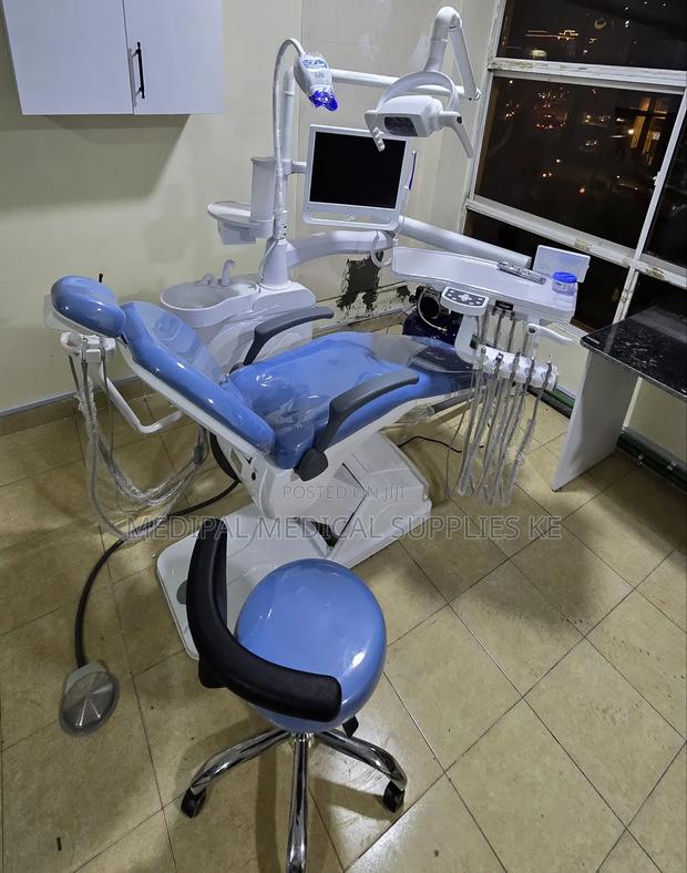 Complete Dental Chair With Compressor - main view