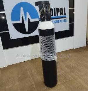 Oxygen Cylinder With Gas - thumbnail 2