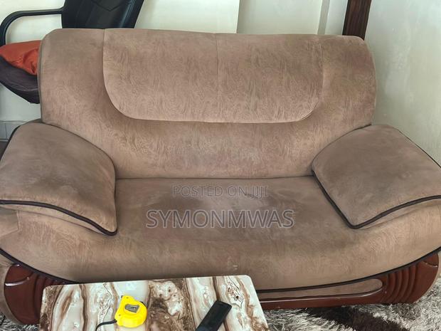 2 Seater Sofa - thumbnail 2