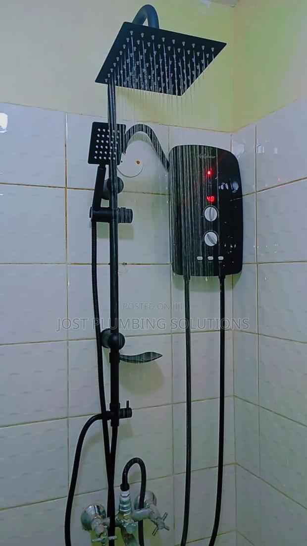 Tankless Water Heater With Pumb - main view