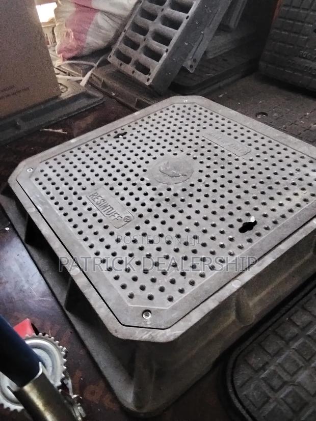 Locablemanhole Cover