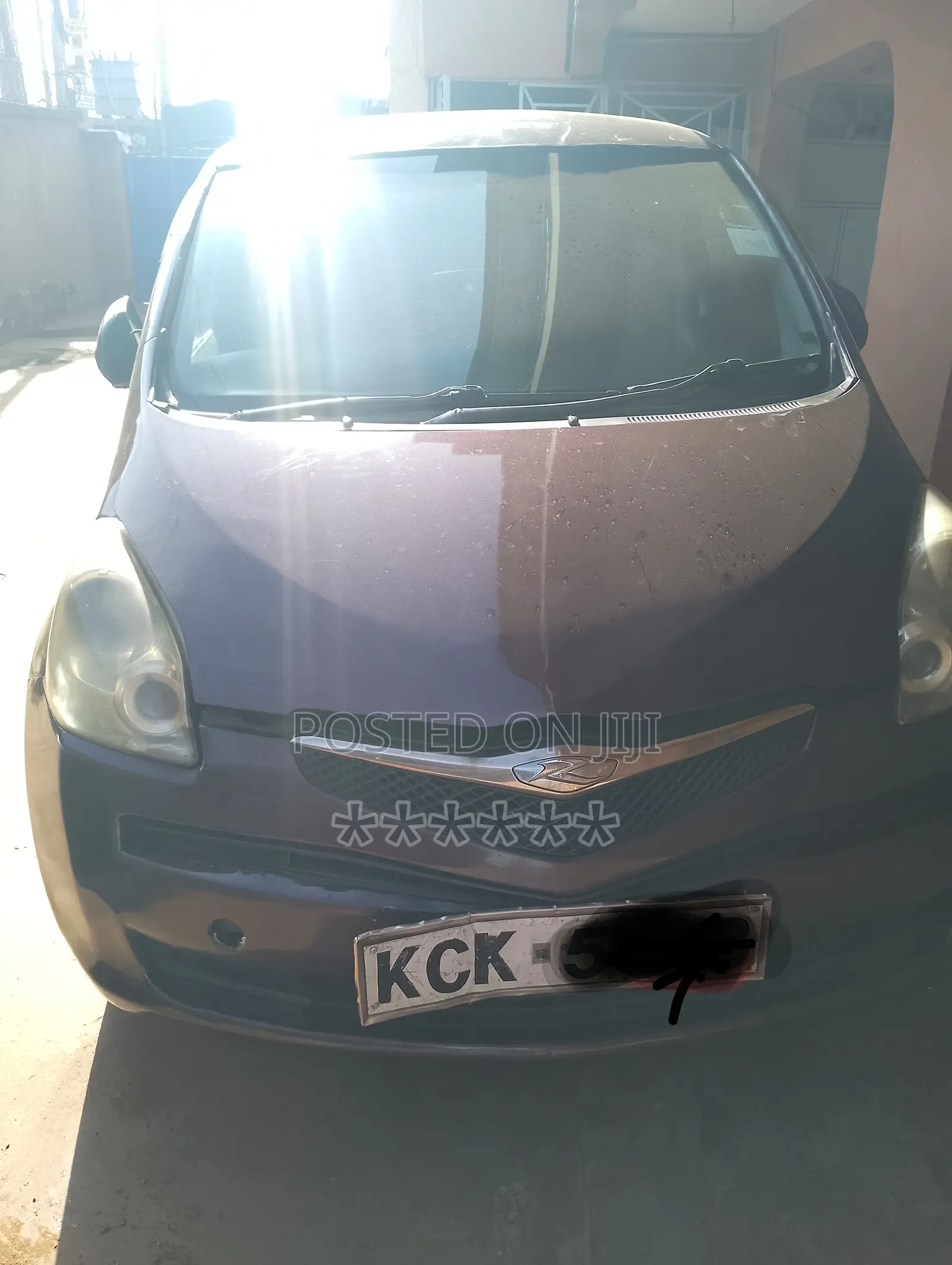 Toyota Ractis 1.3 FWD 2009 Purple