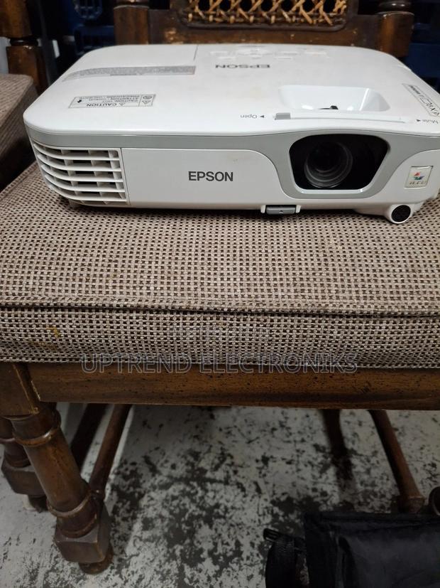 Professional Conference Room Projector – Epson Powerlite X12 - thumbnail 2