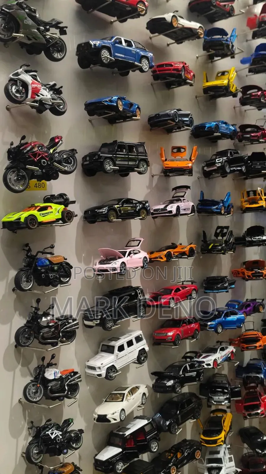 Cars Enthusiast Die-Casts.