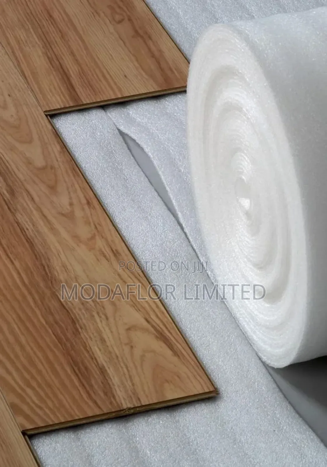 Scratch-Resistant Laminate Flooring – Ideal for High Traffic Areas