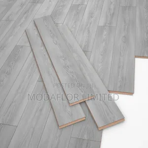 Laminate Flooring – Classic Interior Look