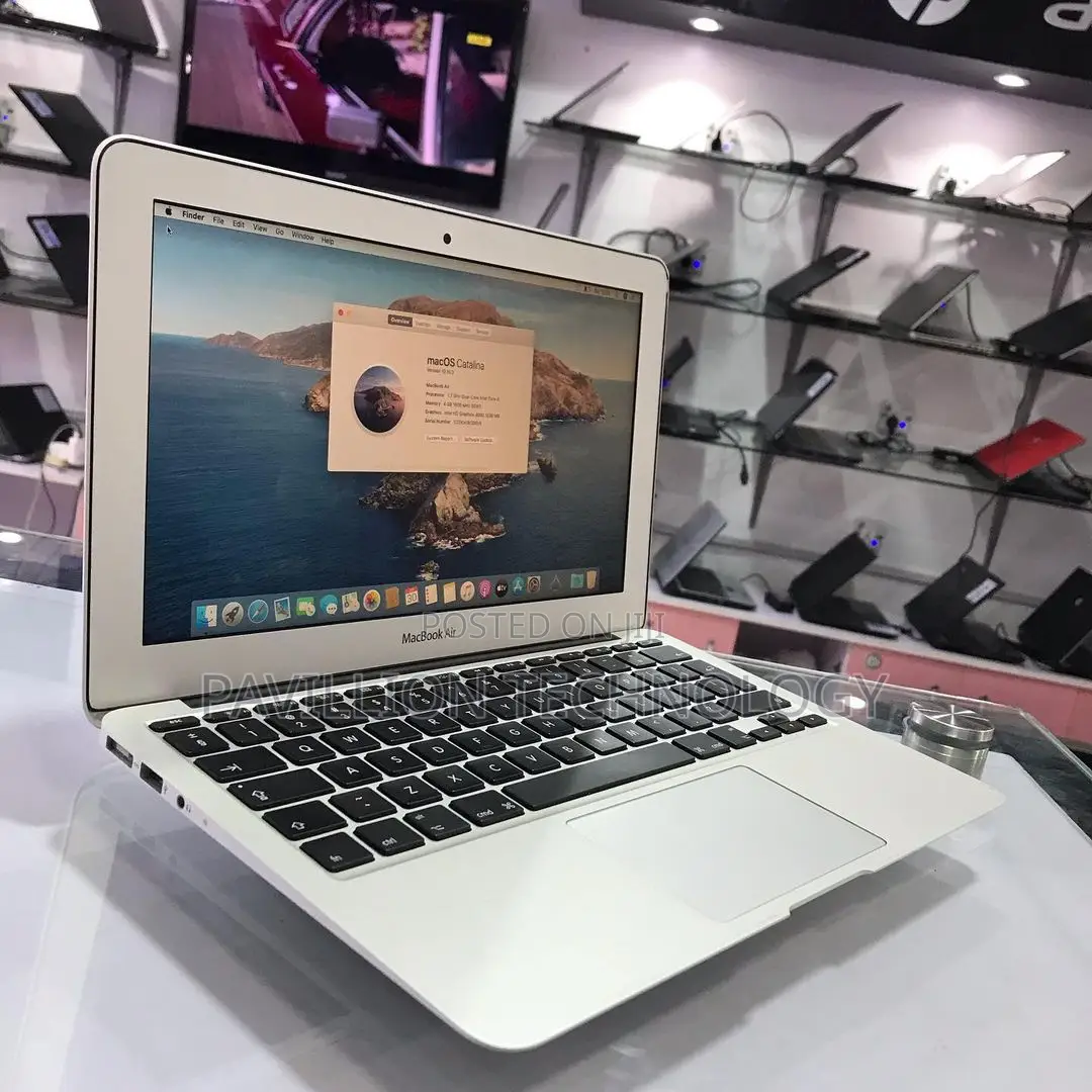 Laptop Apple MacBook Air 4GB Intel Core I5 SSD 128GB