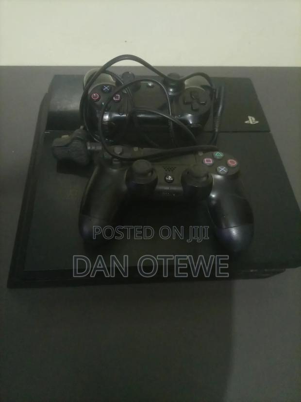 Play Station 4 Ps4 - main view