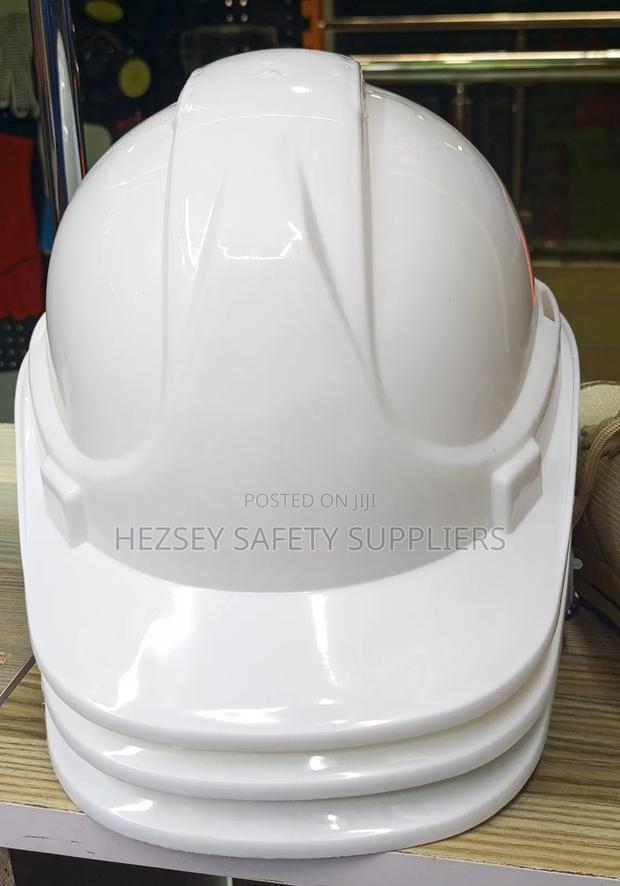 High Quality Fundi Pro Helmet - main view