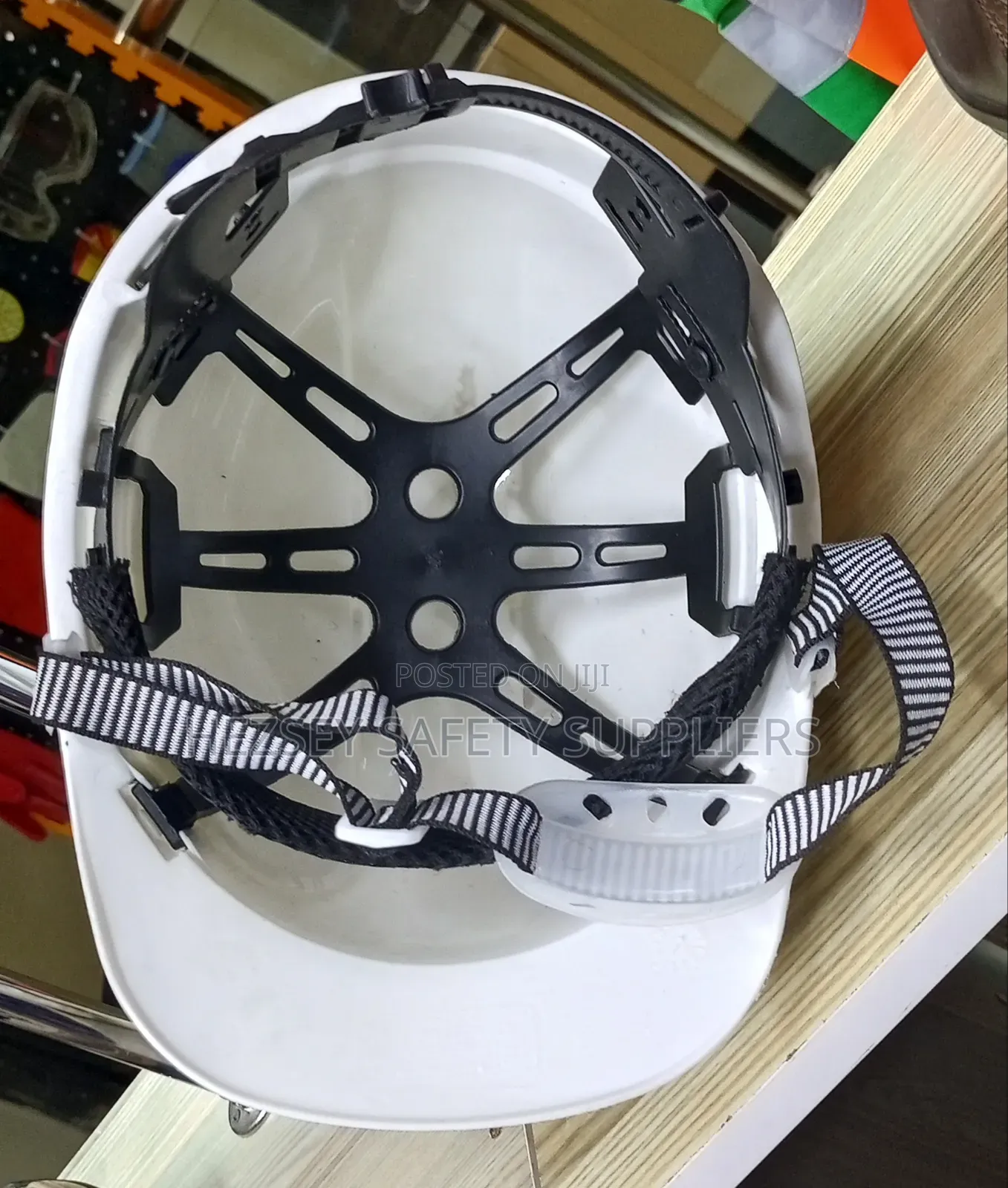 High Quality Fundi Pro Helmet