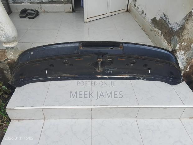 Toyota Harrier (240) Spoiler/Nissan Juke Bumper