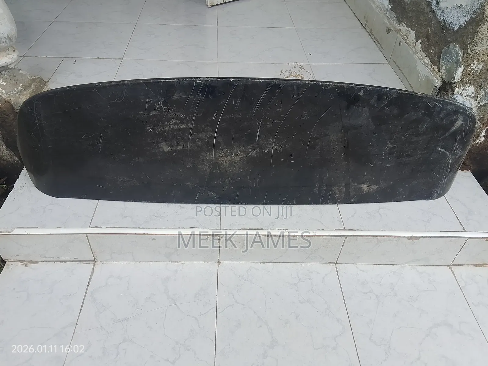 Toyota Harrier (240) Spoiler/Nissan Juke Bumper