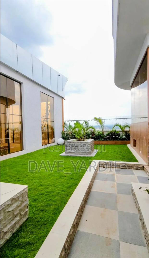 4bdrm Duplex in Parklands/Highridge for sale - thumbnail 15