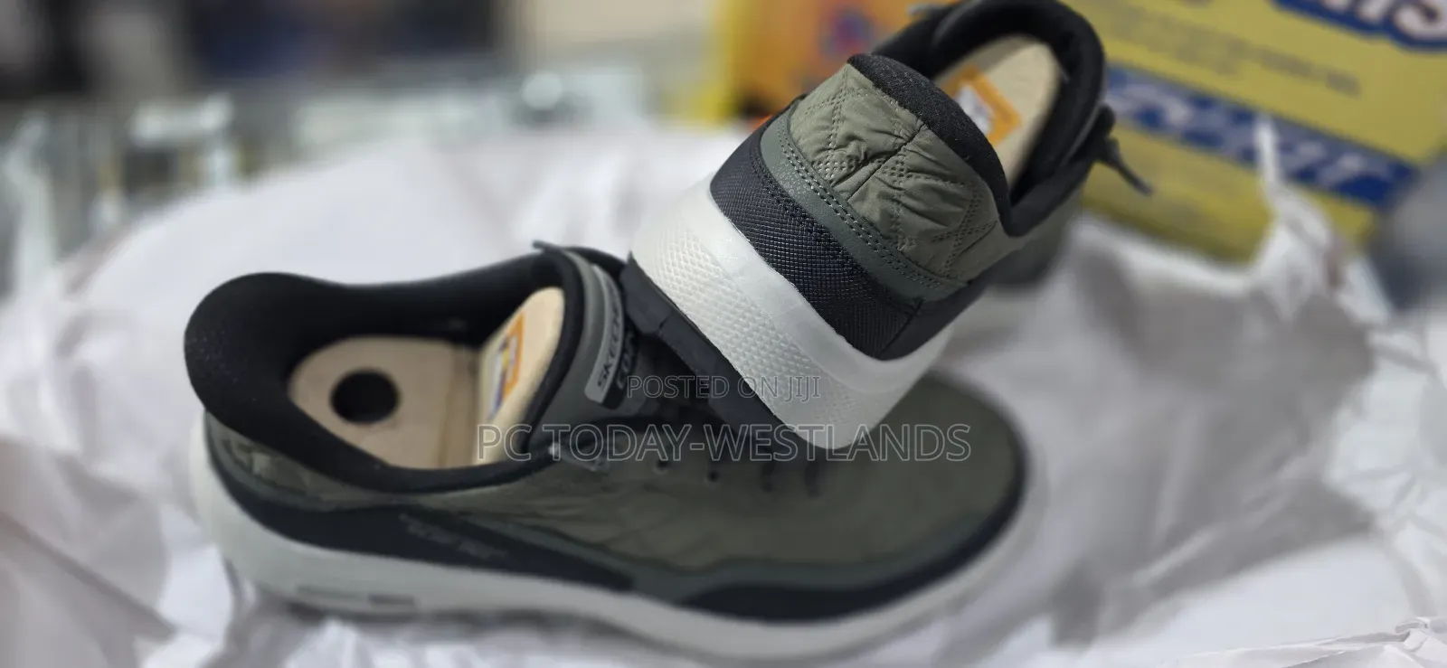 Skechers Urban Explore Cozy Fit Hands Free Slip-In