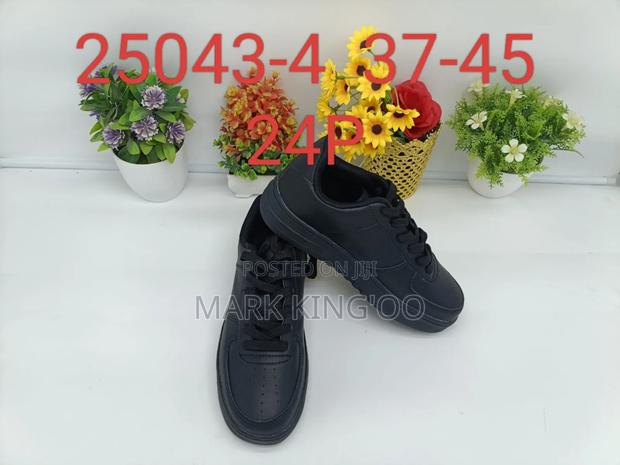 Unisex Shoes - thumbnail 2