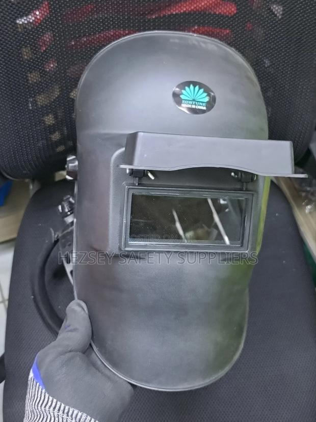 Affordable Industrial Welding Helmet - thumbnail 2
