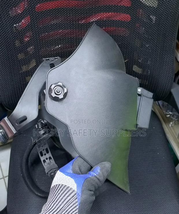 Pocket Friendly Welding Helmet - thumbnail 2