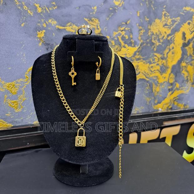 Lv Gold Lock and Key Gift Set Chain Earrings Bracelet Ring