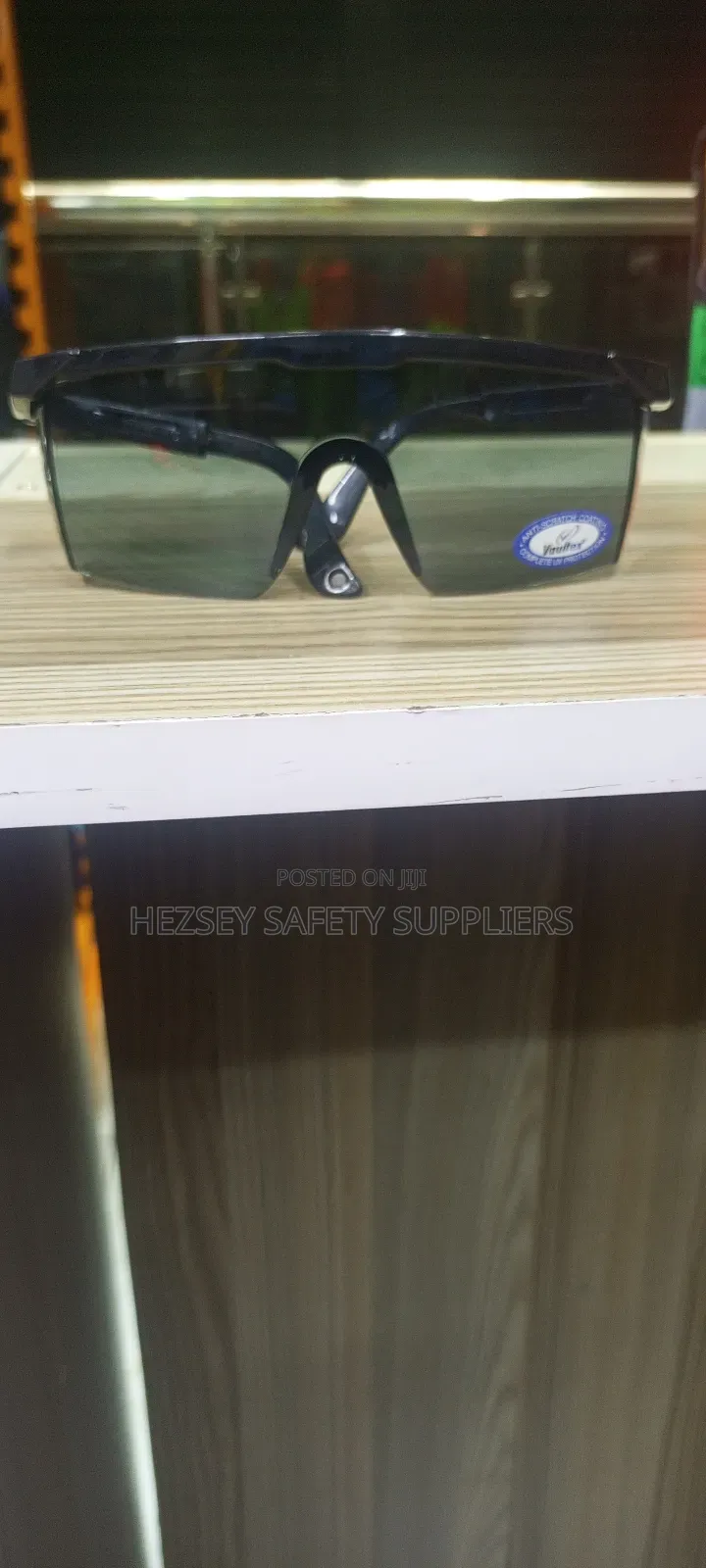 High Quality Vaultex Dark Safety Glasses