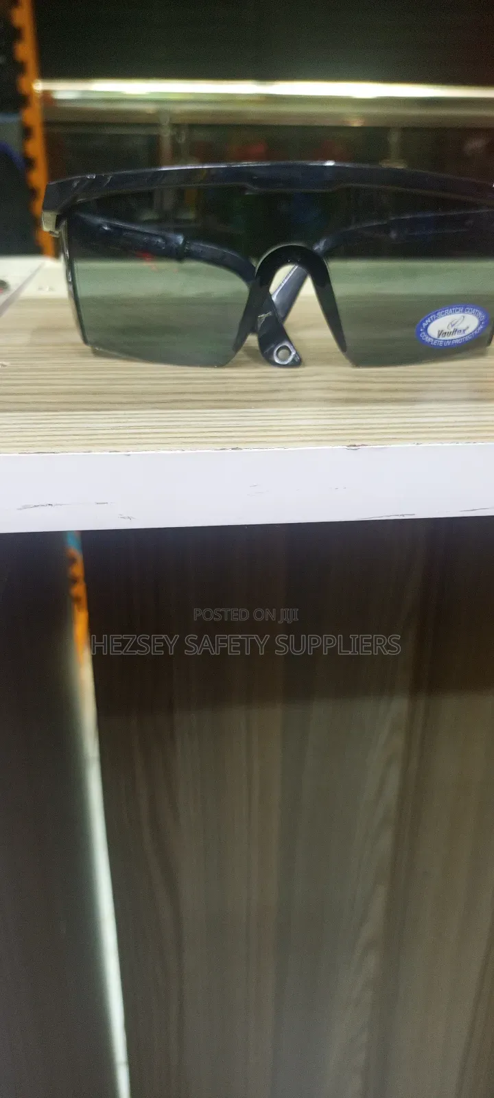 High Quality Vaultex Dark Safety Glasses