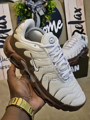 Nike Air Max Plus 'Light Orewood Brown' Sneakers.