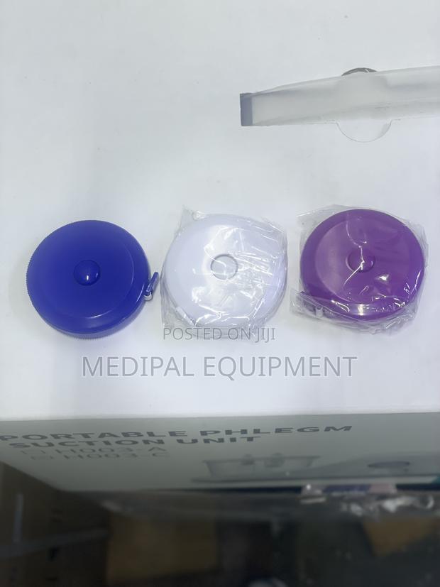 Retractable Tape Measure - thumbnail 3