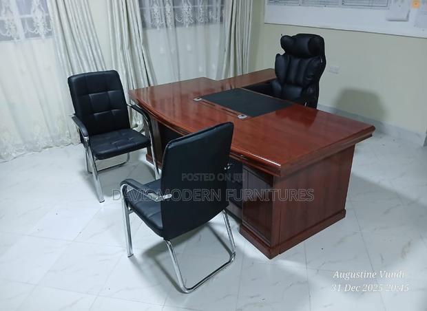Executive Office Desk - main view