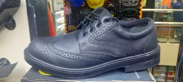 Executive-style Safety Shoe - main view
