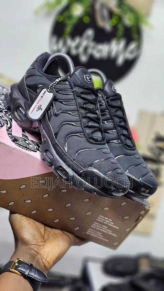 Nike Air Max Plus Tn Triple Black, - thumbnail 3