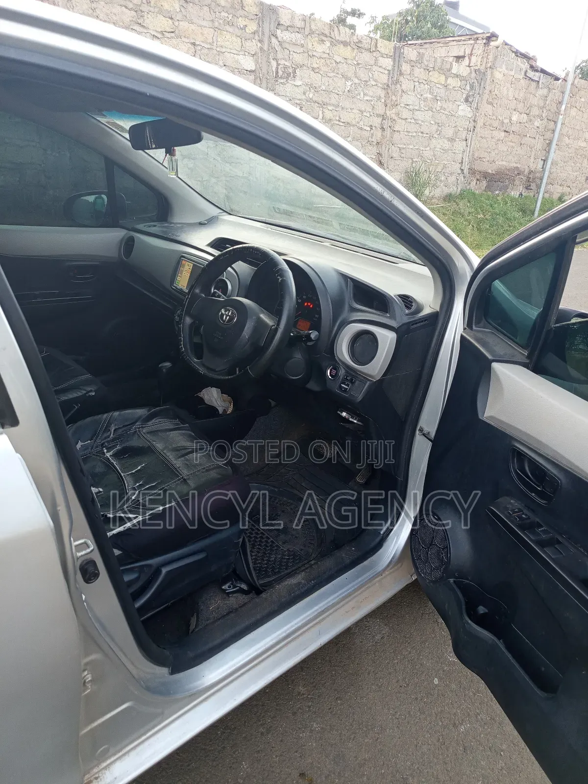Toyota Vitz 2013 Gray
