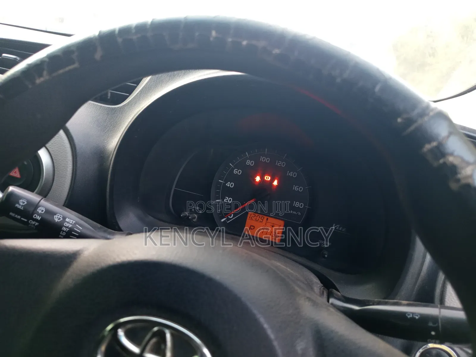 Toyota Vitz 2013 Gray