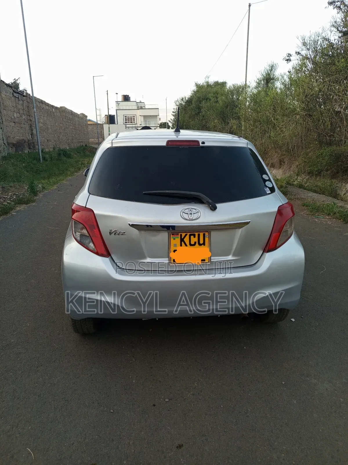 Toyota Vitz 2013 Gray