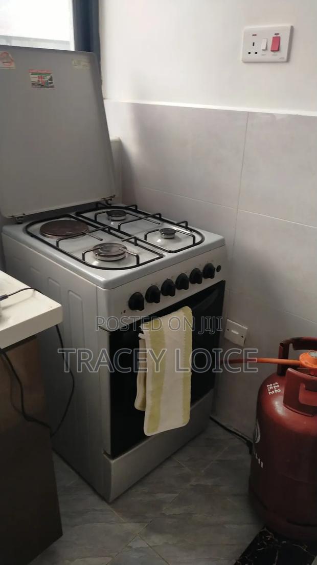 Fully Furnished Airbnb - thumbnail 6