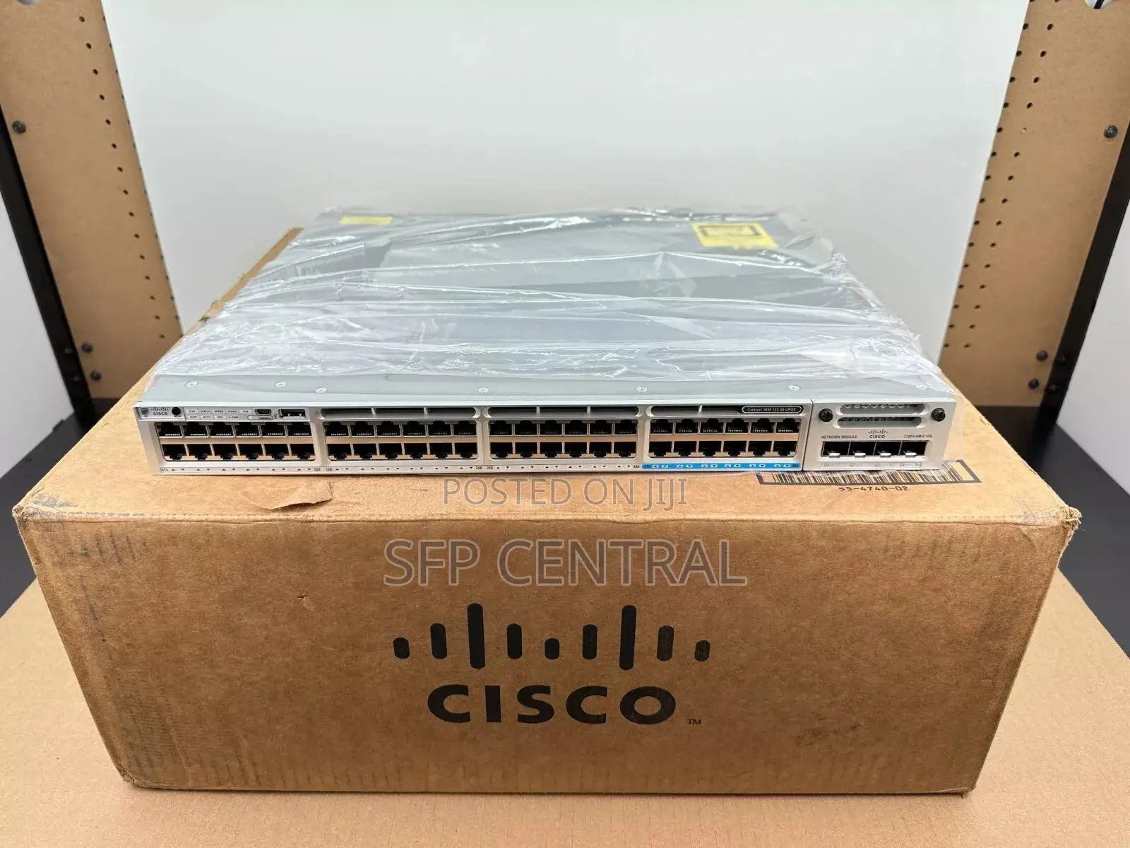 Cisco Catalyst Ws-C3850-12x48u 48-Port Upoe Switch W/ C3850-Nm-2-10g