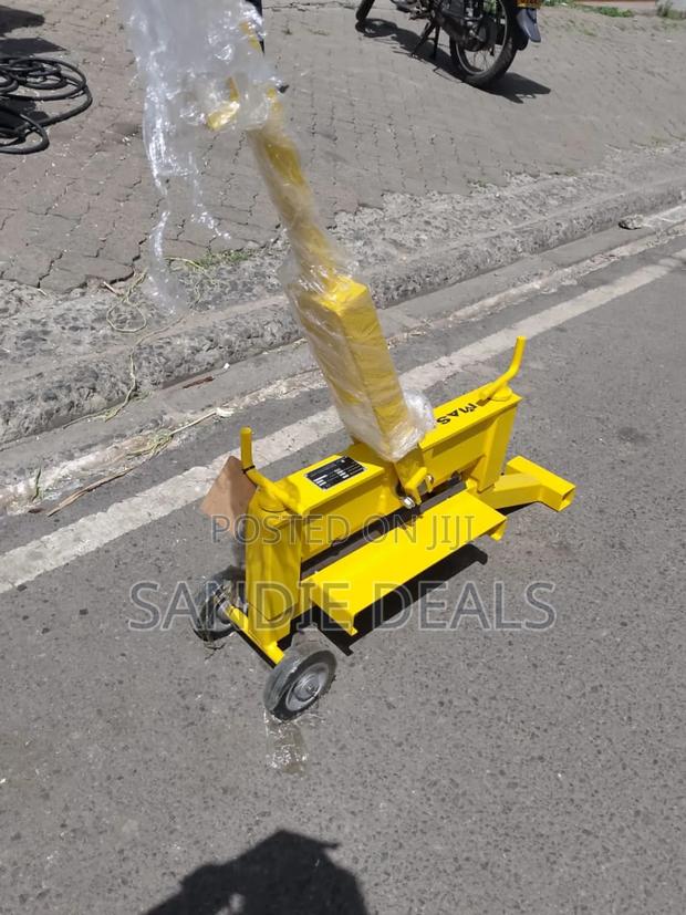 Stone Block Cutter - main view