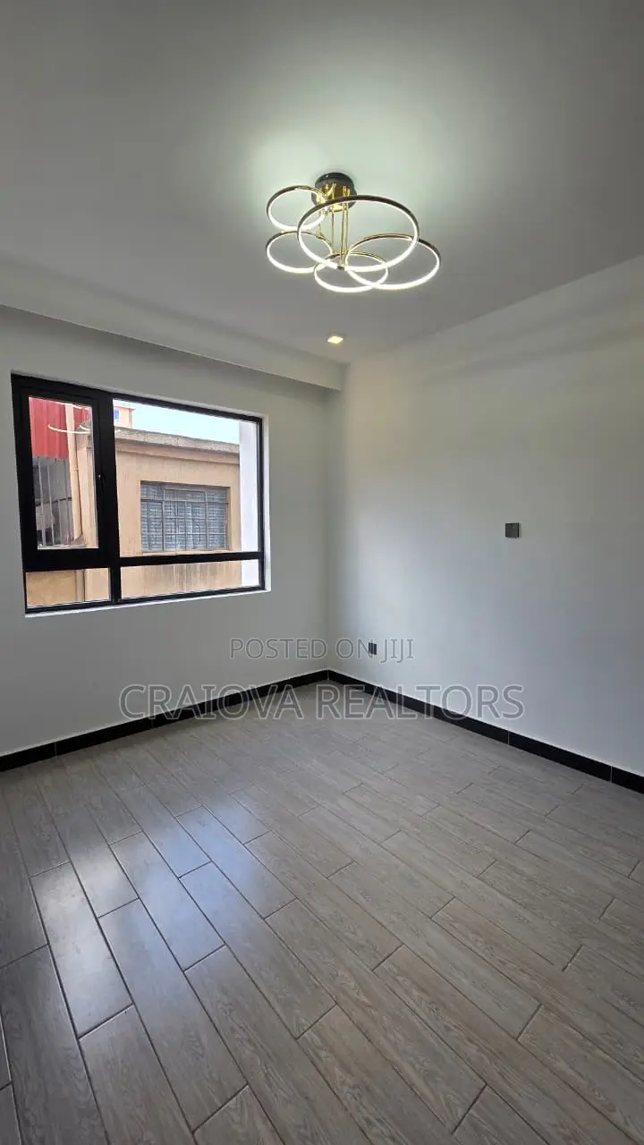 2bdrm Apartment in Valley Arcade for rent