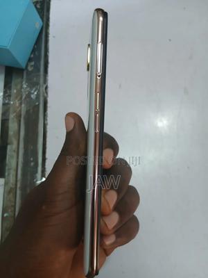 New Oppo F11 128 GB White - main view