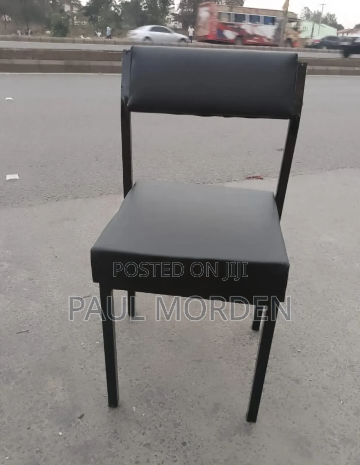 Katarina Waiting Chair 2400