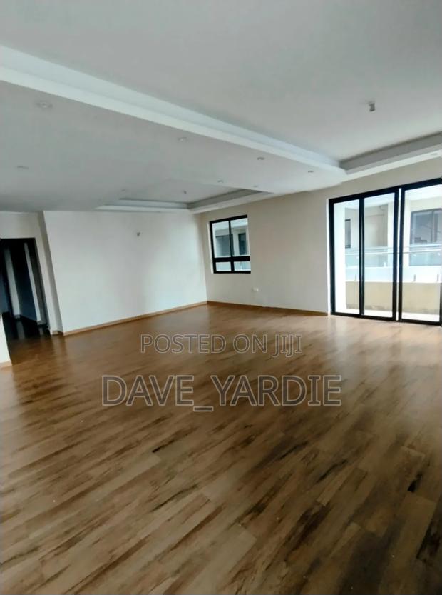 4bdrm Duplex in Parklands/Highridge for rent - thumbnail 3