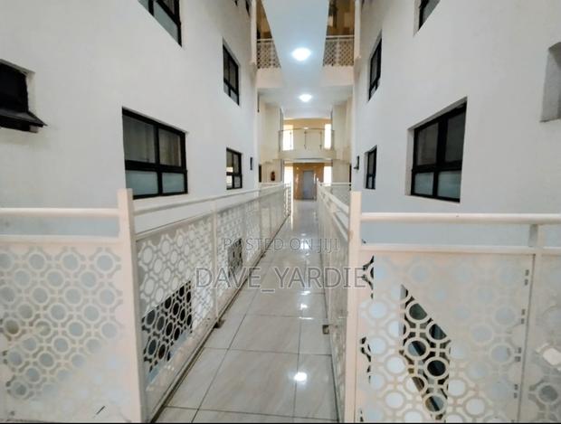 4bdrm Duplex in Parklands/Highridge for rent - thumbnail 7