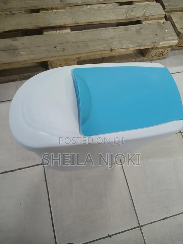 Sanitary Bins (White) - thumbnail 3